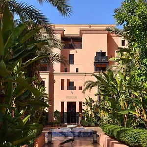 زيارة الفندق
